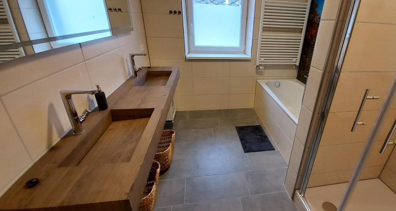Ferienwohnung Am Fluss Klotten Bagian luar foto