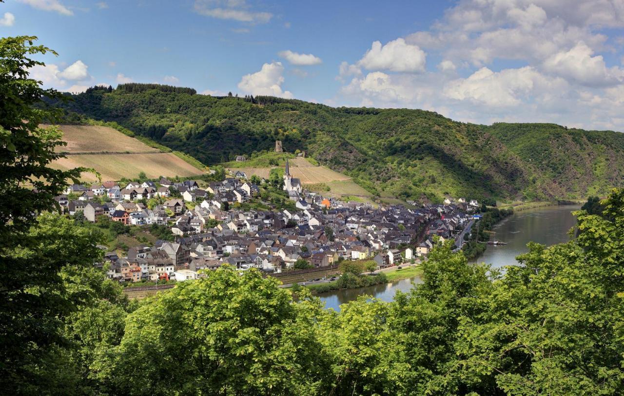 Ferienwohnung Am Fluss Klotten Bagian luar foto