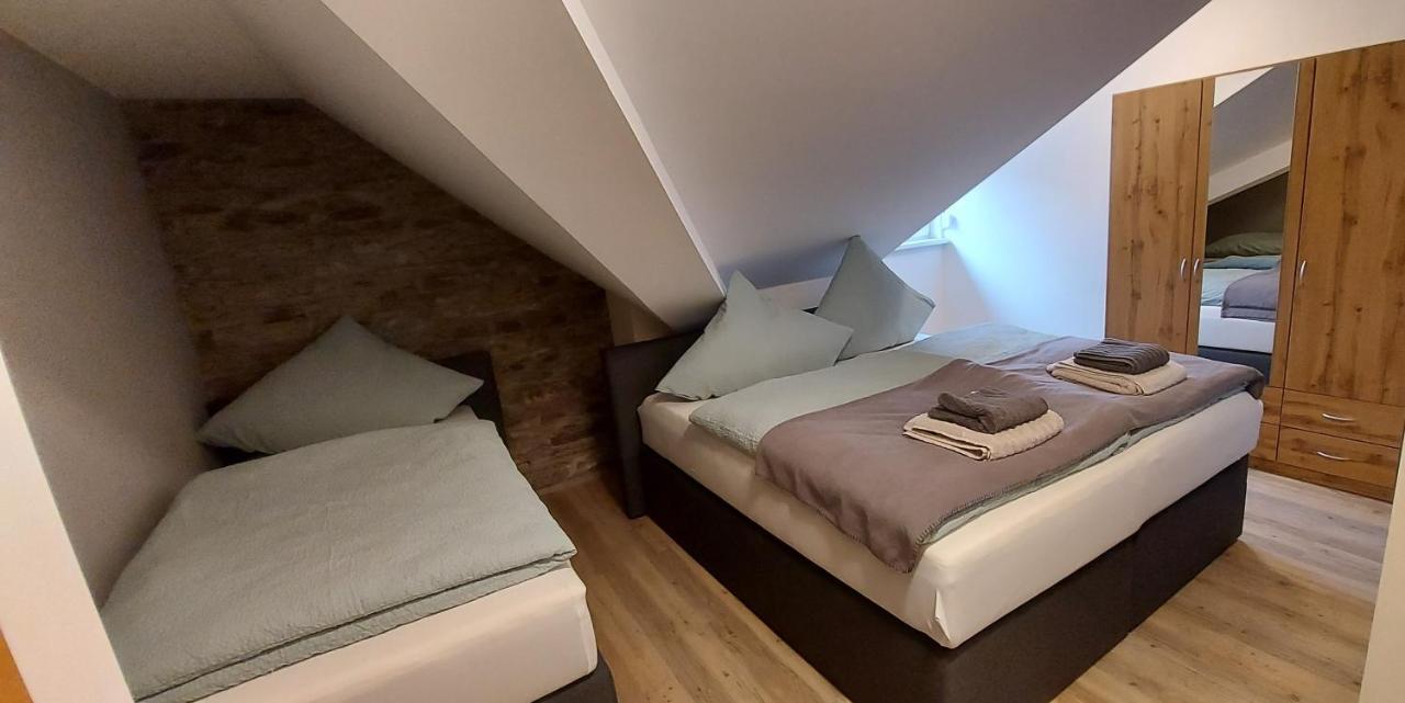 Ferienwohnung Am Fluss Klotten Bagian luar foto
